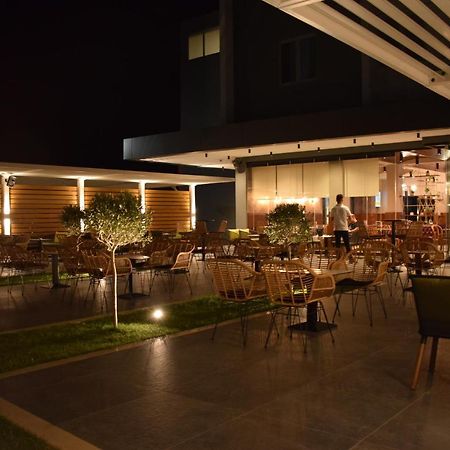 Bluepoint Hotel Tepelene Dış mekan fotoğraf