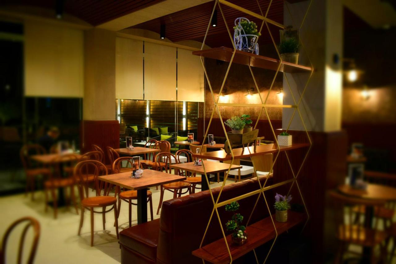 Bluepoint Hotel Tepelene Dış mekan fotoğraf