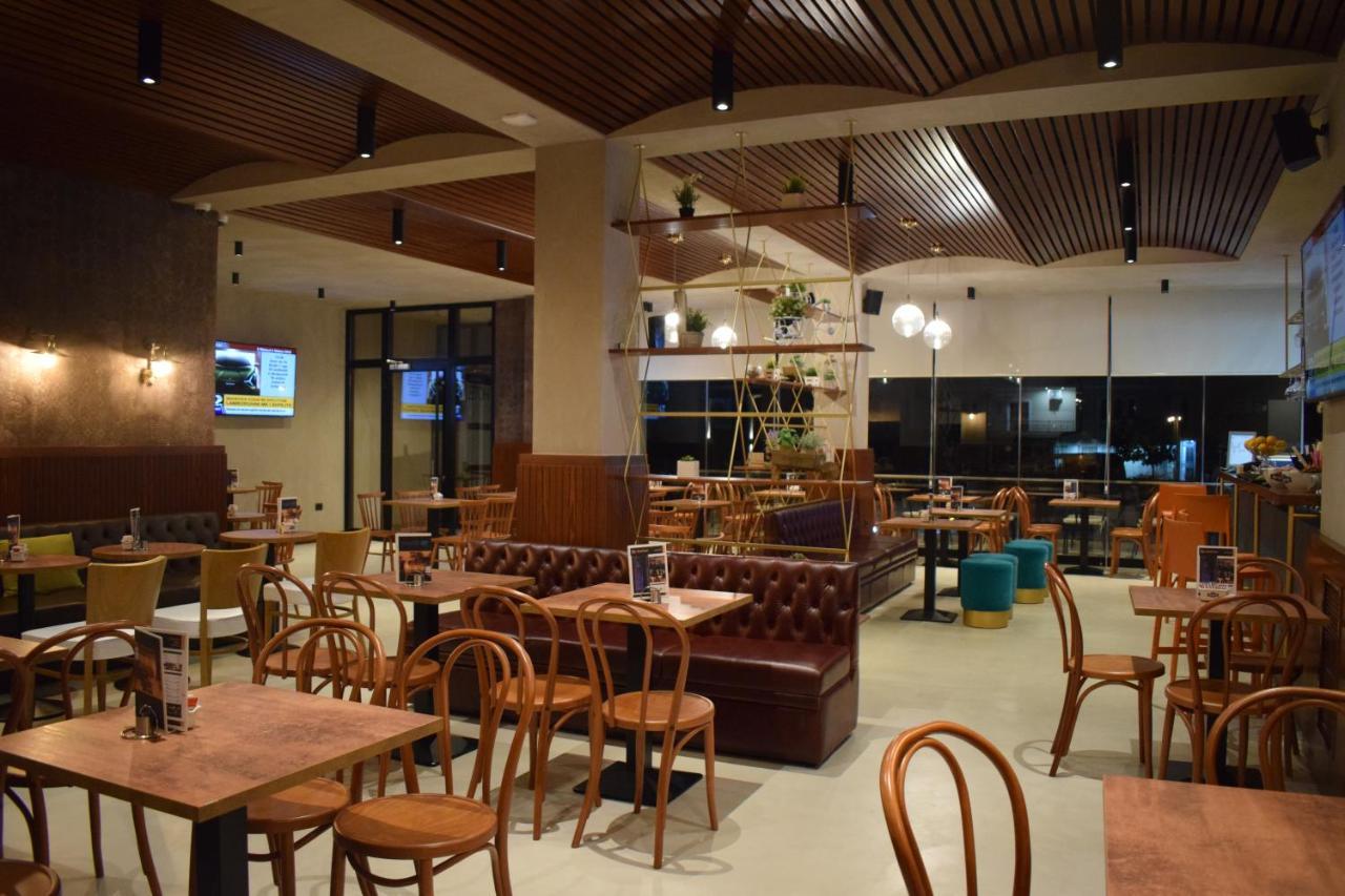 Bluepoint Hotel Tepelene Dış mekan fotoğraf
